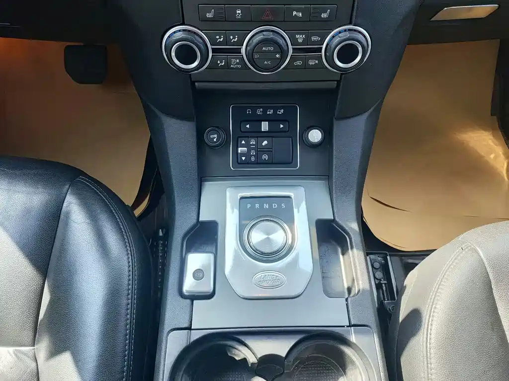 Land Rover Discovery 2015