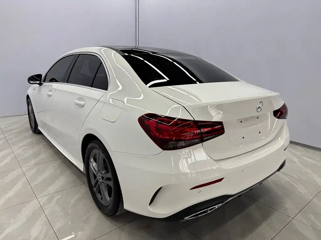 Mercedes-Benz A-Class 2021 — фото 6