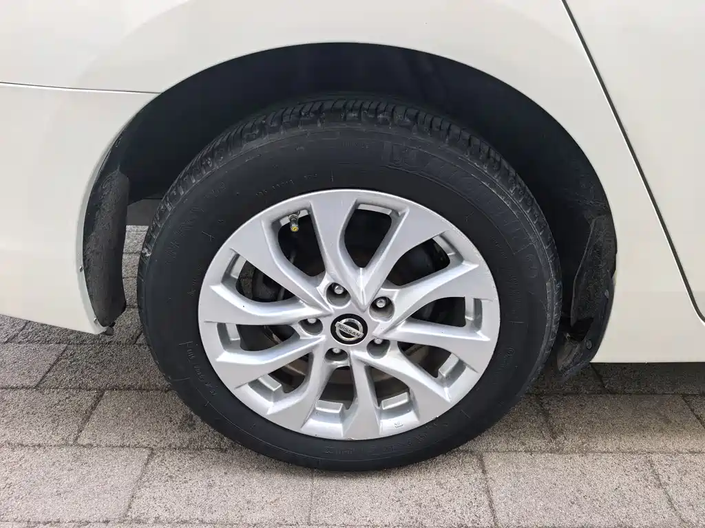 Nissan Sylphy 2016 — фото 18