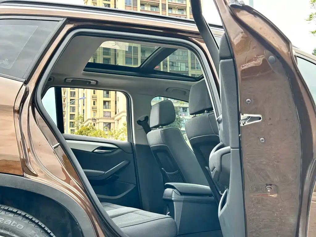 BMW X1 2014 — фото 26
