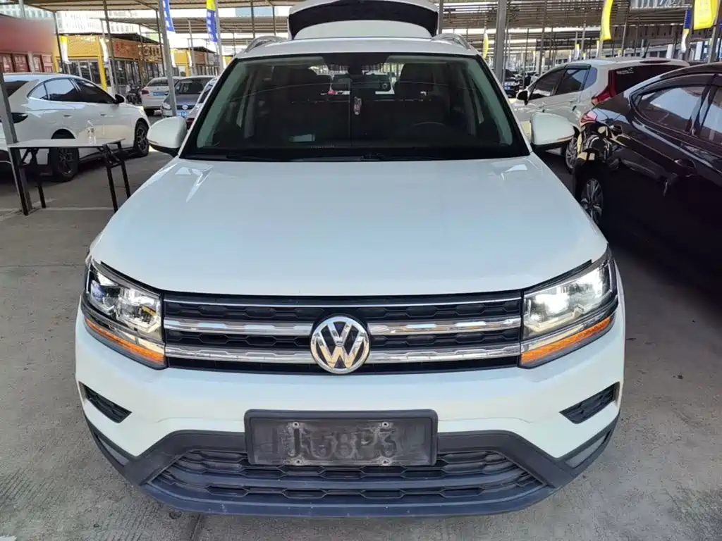 Volkswagen Tharu 2020
