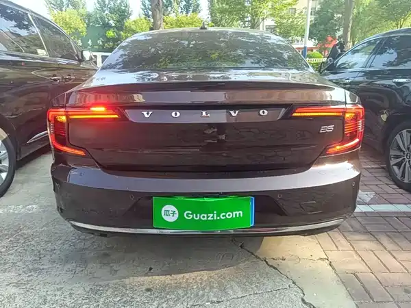 Volvo S90 2021