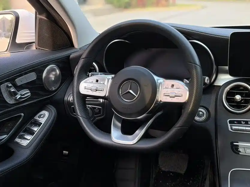Mercedes-Benz C-Class 2019 — фото 4