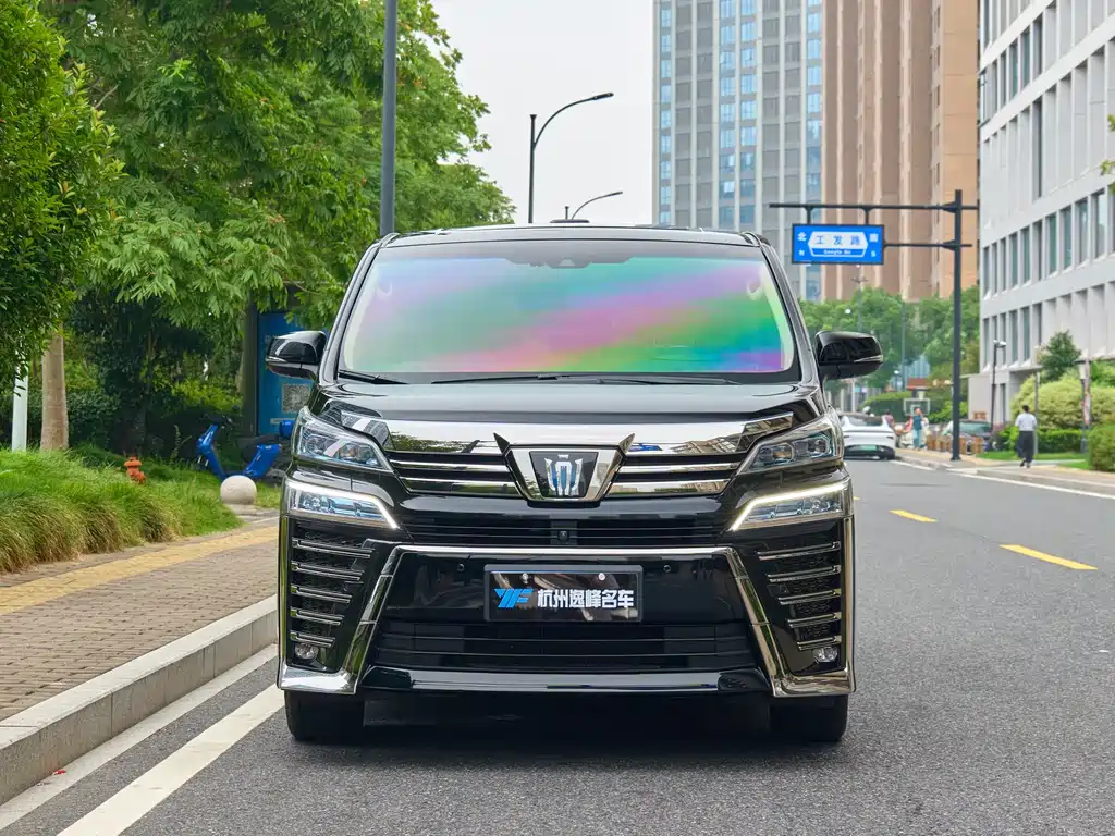 Toyota Vellfire 2021 — фото 2