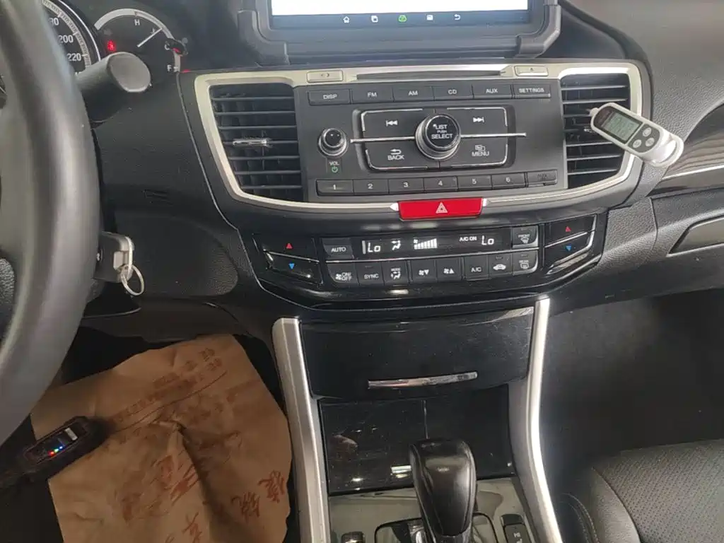 Honda Accord 2018 — фото 13