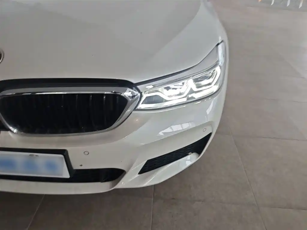 BMW 6 Series GT 2020 — фото 24