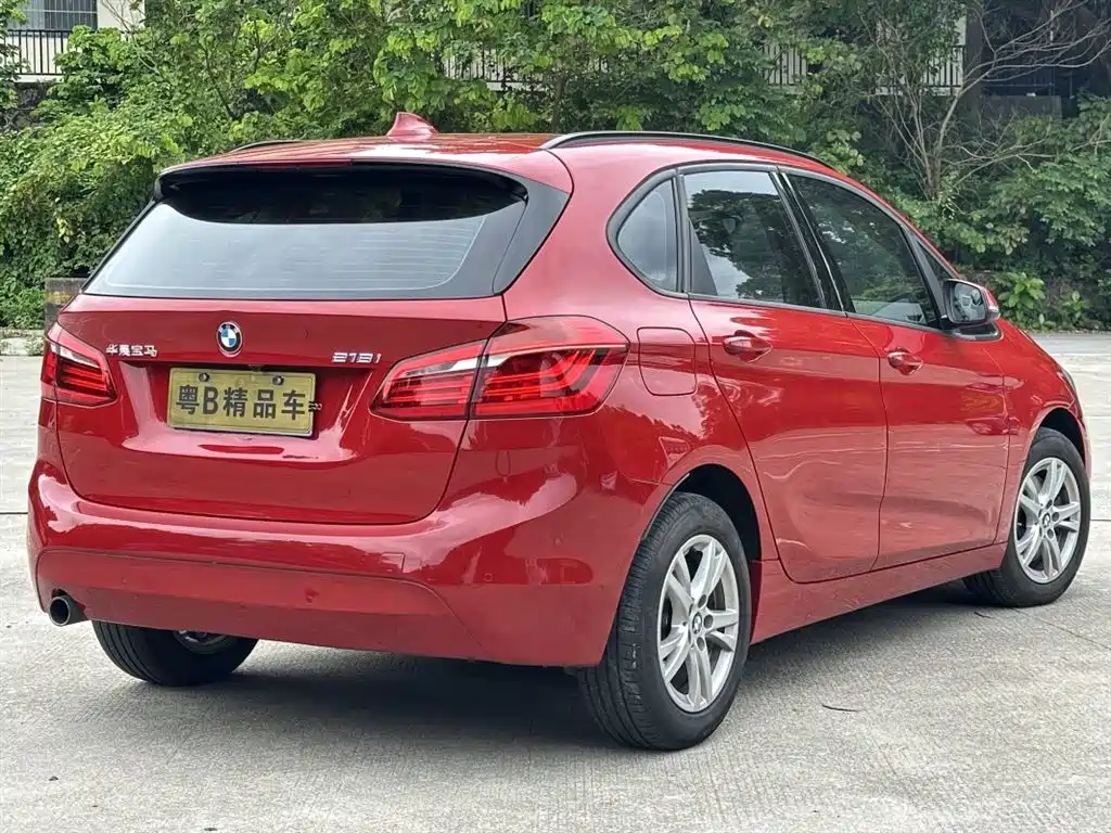 BMW 2 Series Active Tourer 2016 — фото 3