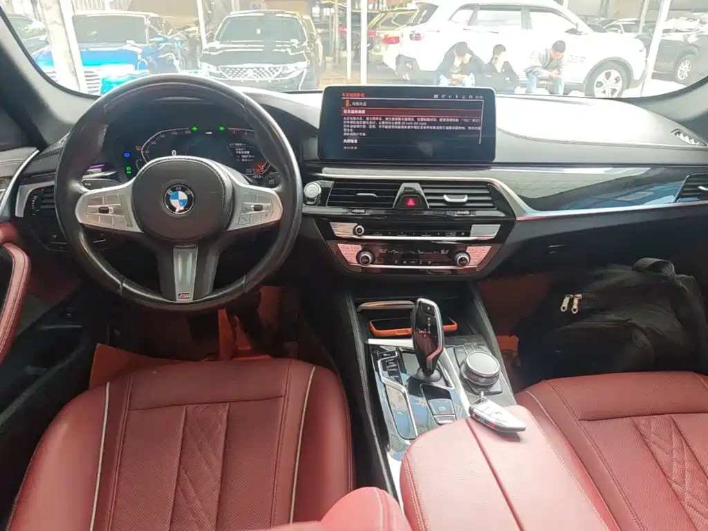 BMW 5 Series 2023