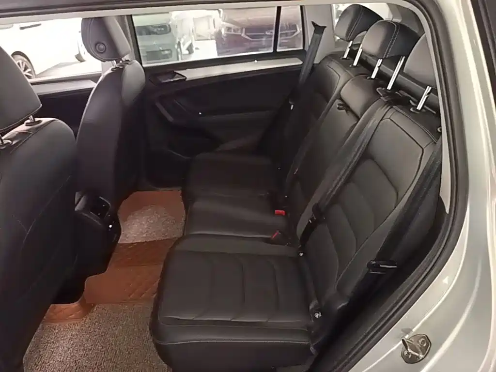 Volkswagen Tiguan L 2019 — фото 17