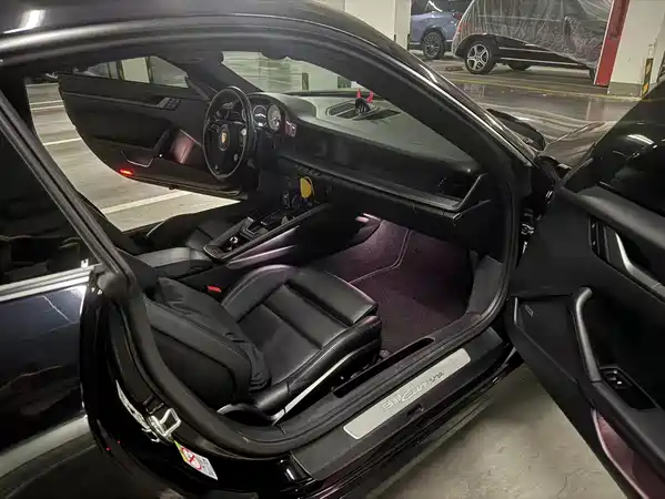 Porsche 911 2023