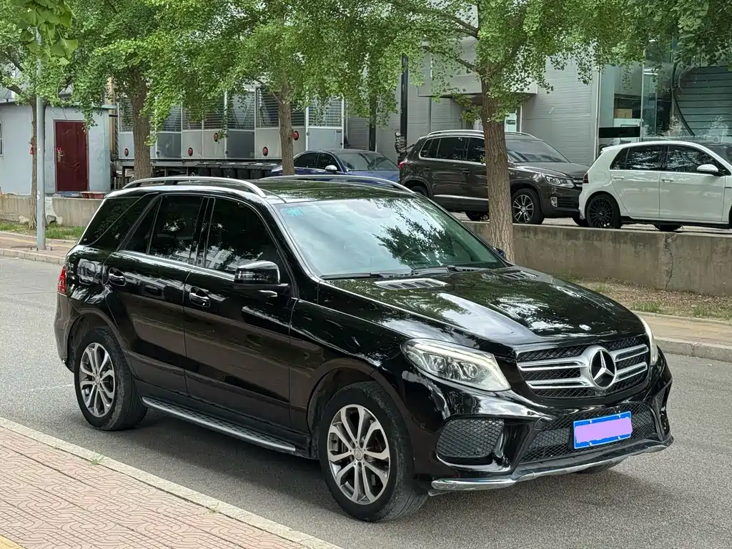 Mercedes-Benz GLE 2017 — фото 7