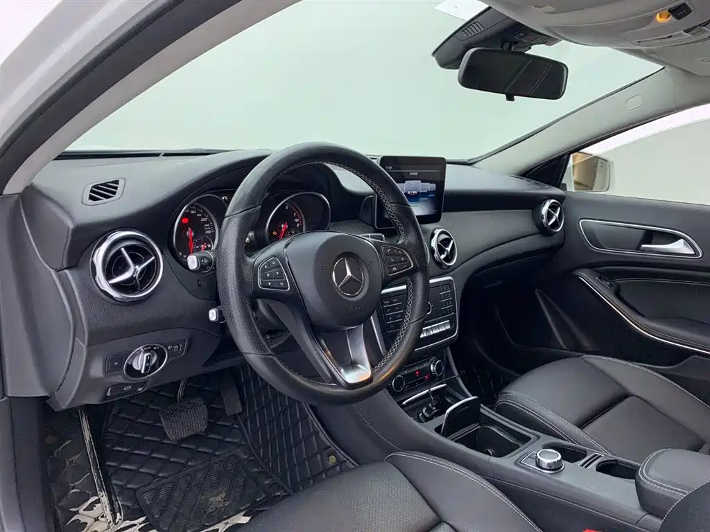 Mercedes-Benz GLA 2019 — фото 13