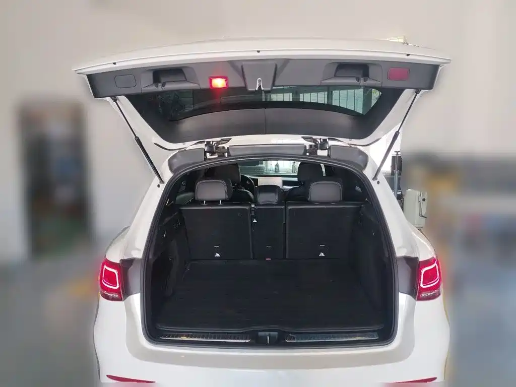 Mercedes-Benz GLC 2020 — фото 16