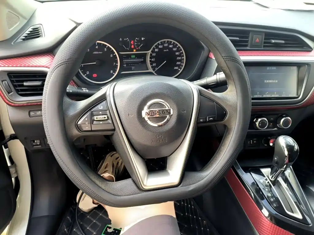 Nissan Bluebird 2017 — фото 11