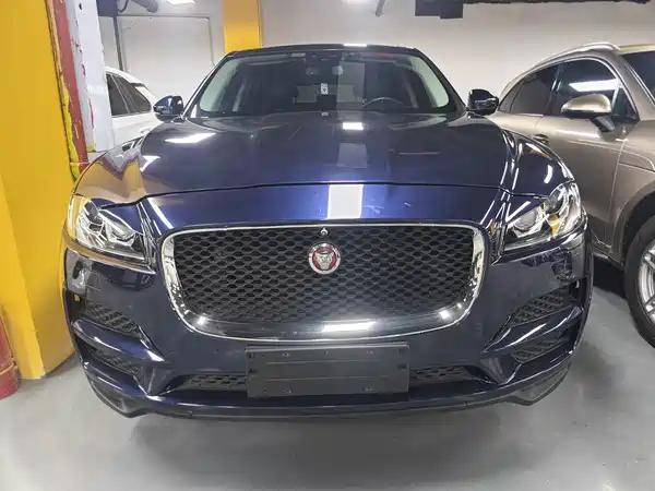 Jaguar F-PACE 2017