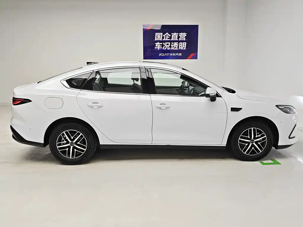 BYD Seal 05 DM-i 2025 — фото 7