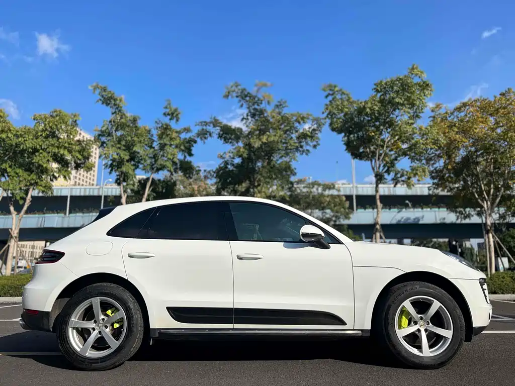 Porsche Macan 2016