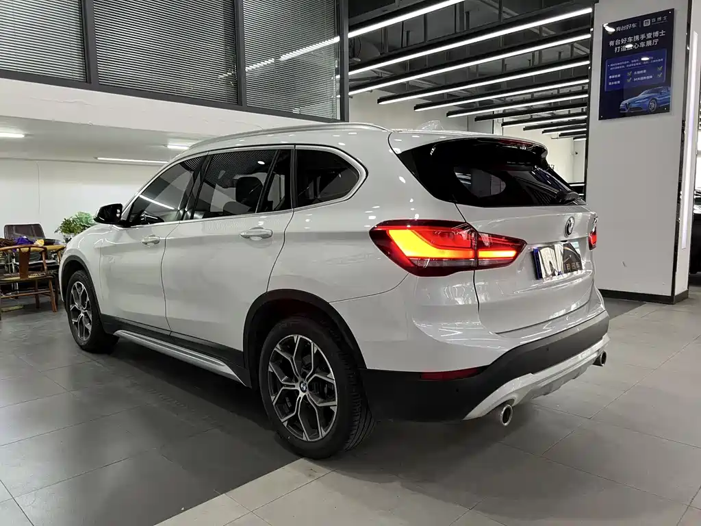 BMW X1 2020 — фото 6