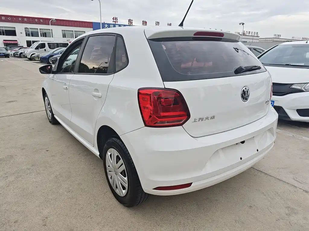 Volkswagen Polo 2018 — фото 11