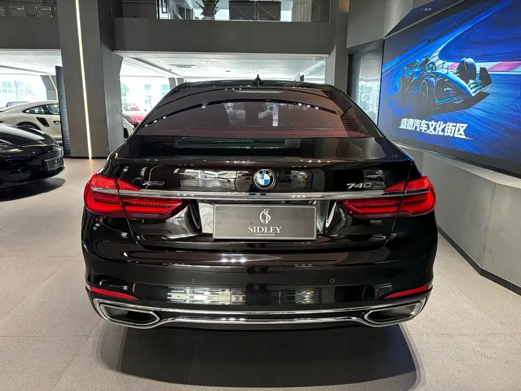BMW 7 Series 2019 — фото 5