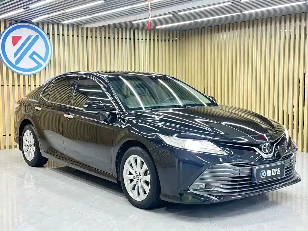 Toyota Camry 2020 — фото 3