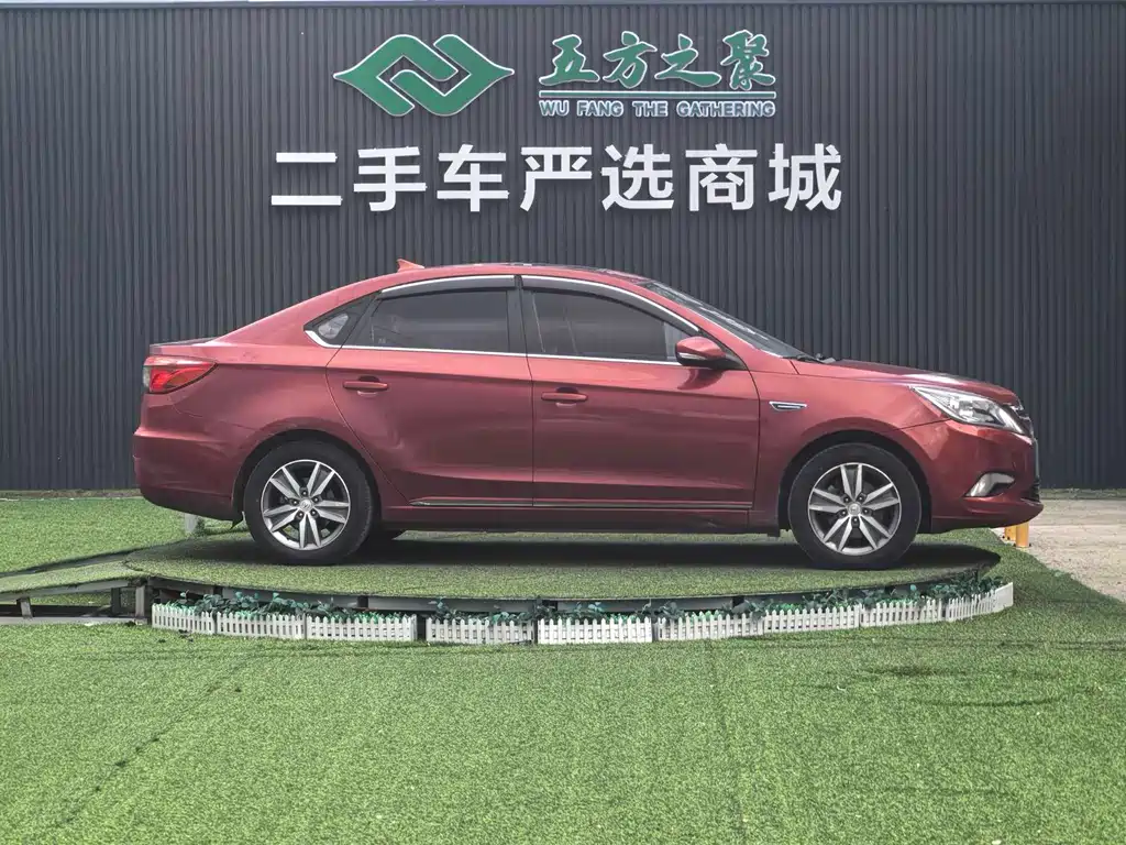 Changan Eado 2015 — фото 4