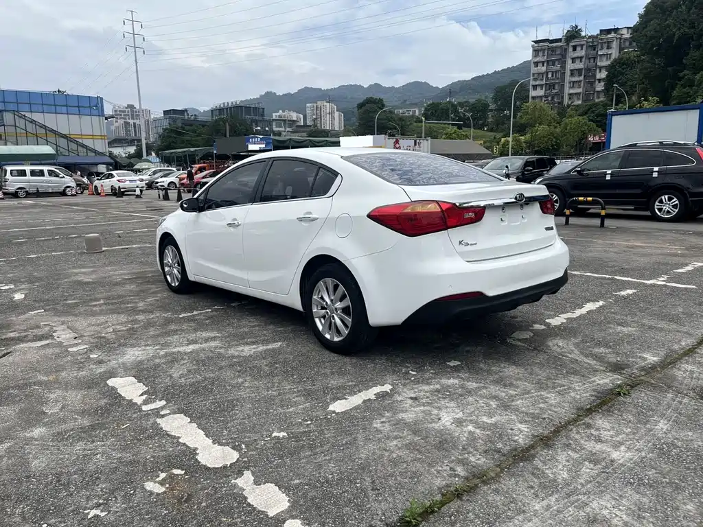 Kia K3 2015