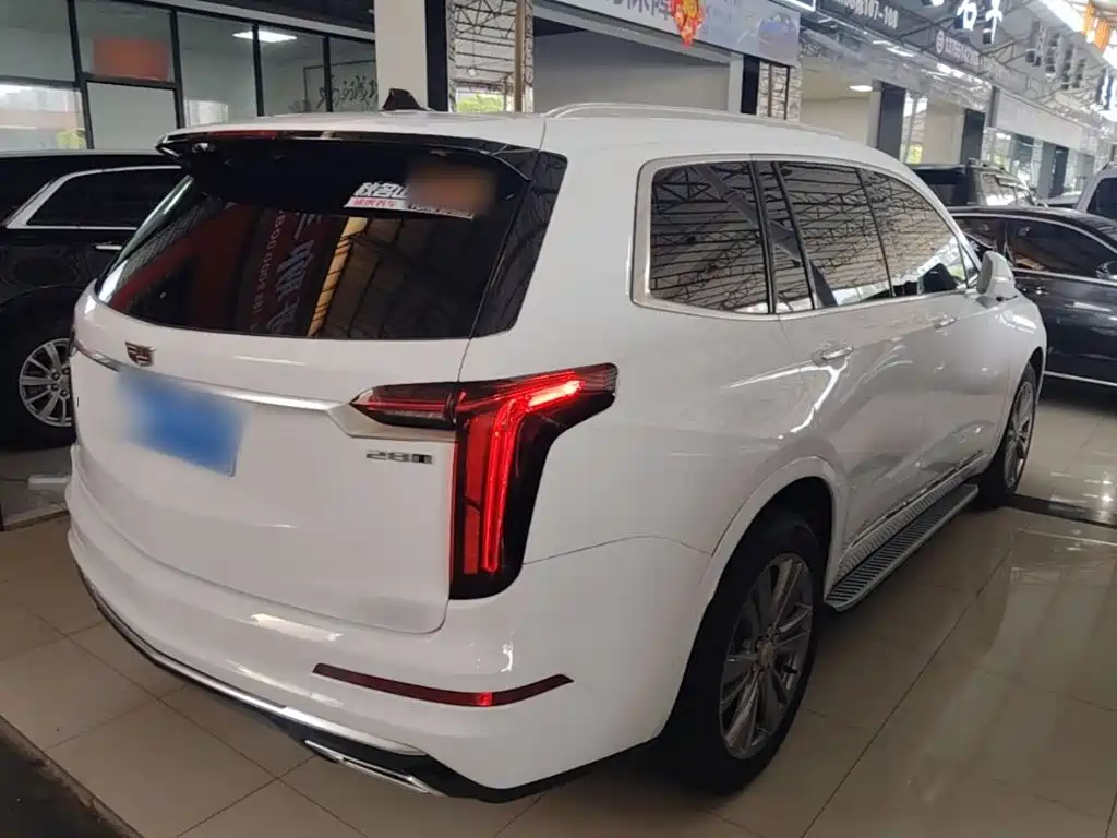 Cadillac XT6 2020 — фото 7