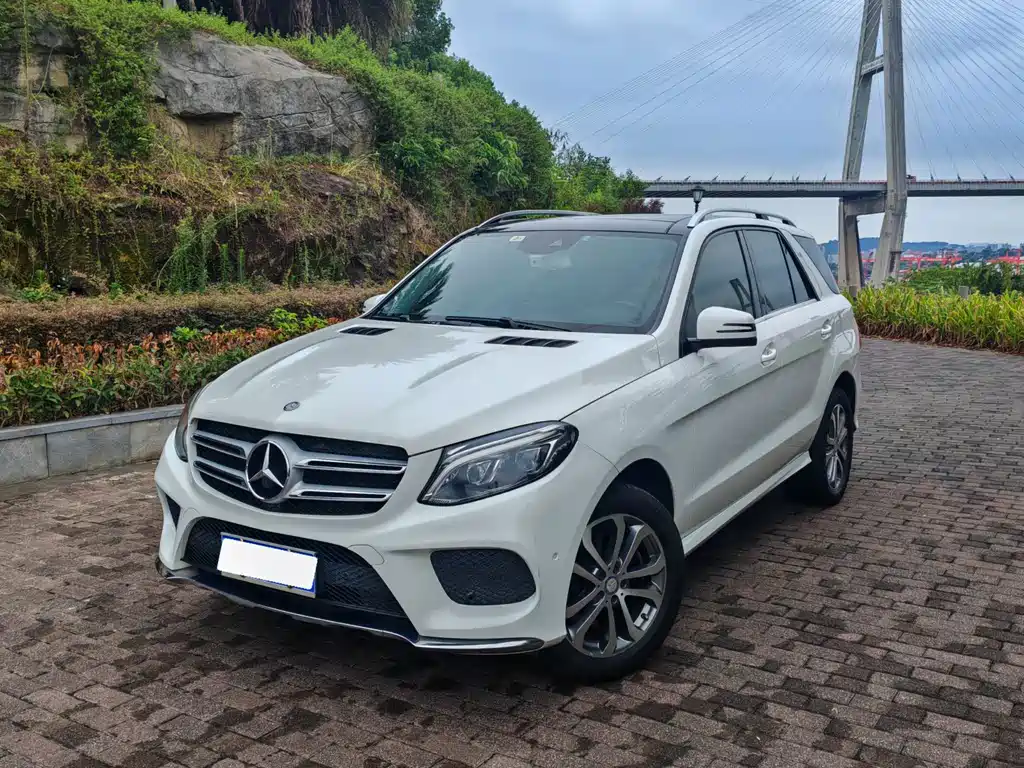 Mercedes-Benz GLE 2017
