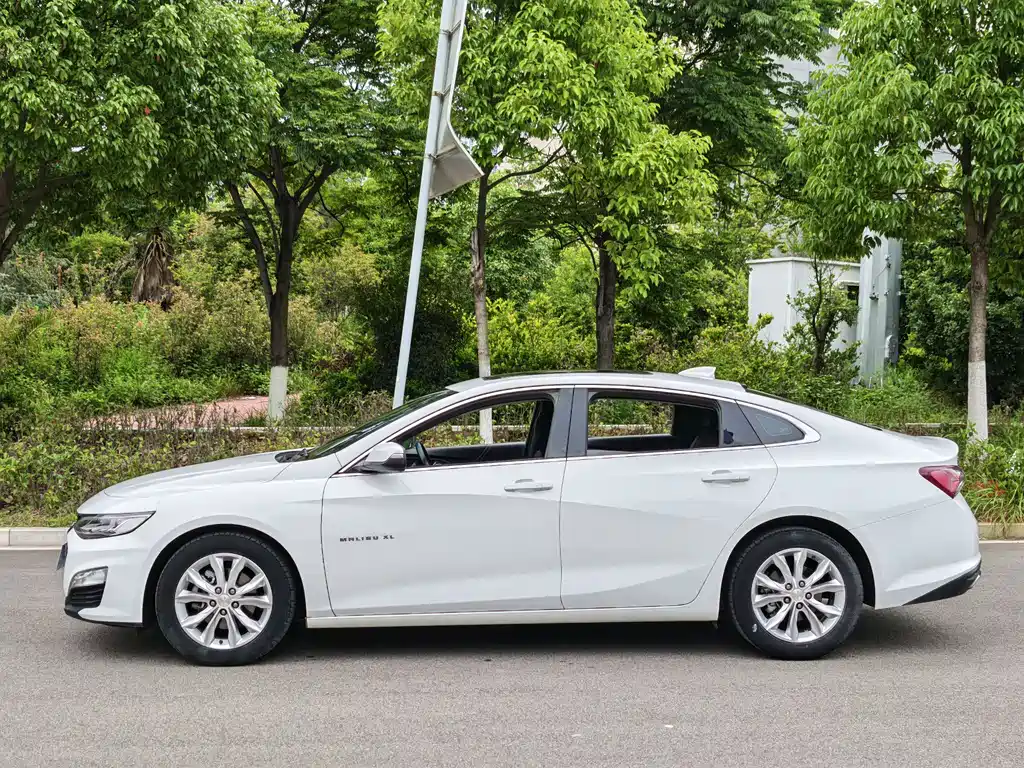 Chevrolet Malibu XL 2023 — фото 12