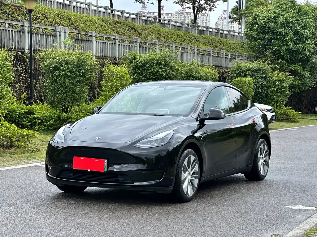Tesla Model Y 2022 — фото 1