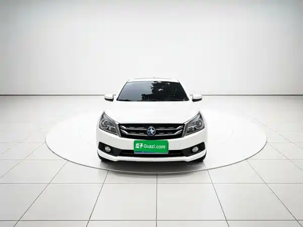 Venucia T70 2018