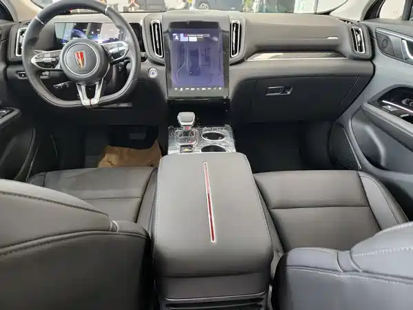 Hongqi HS3 PHEV 2025