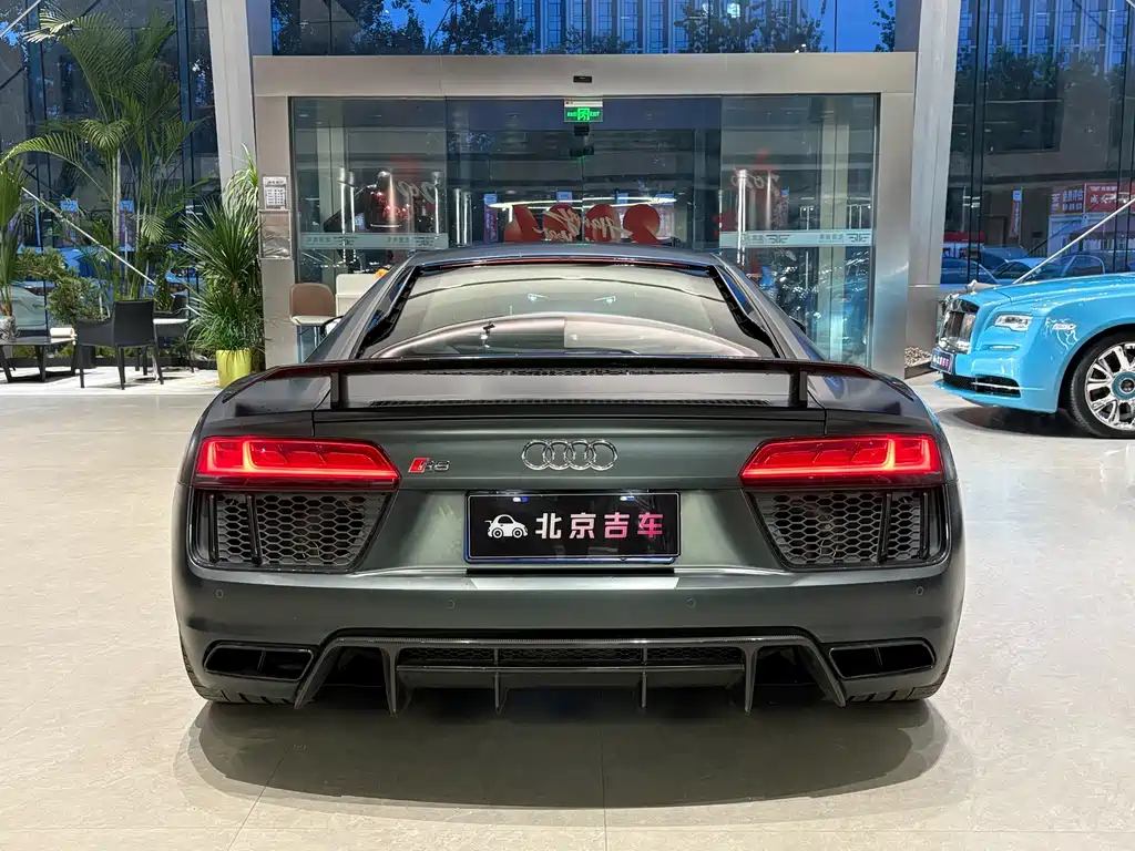 Audi R8 2018 — фото 5