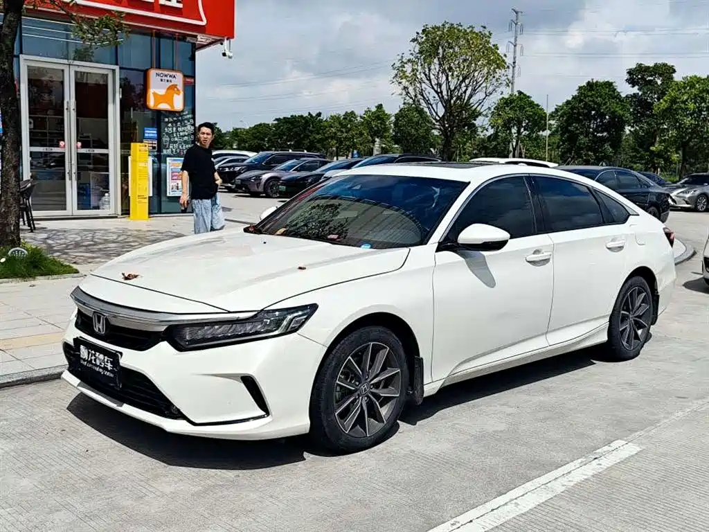 Honda Inspire 2023 — фото 1