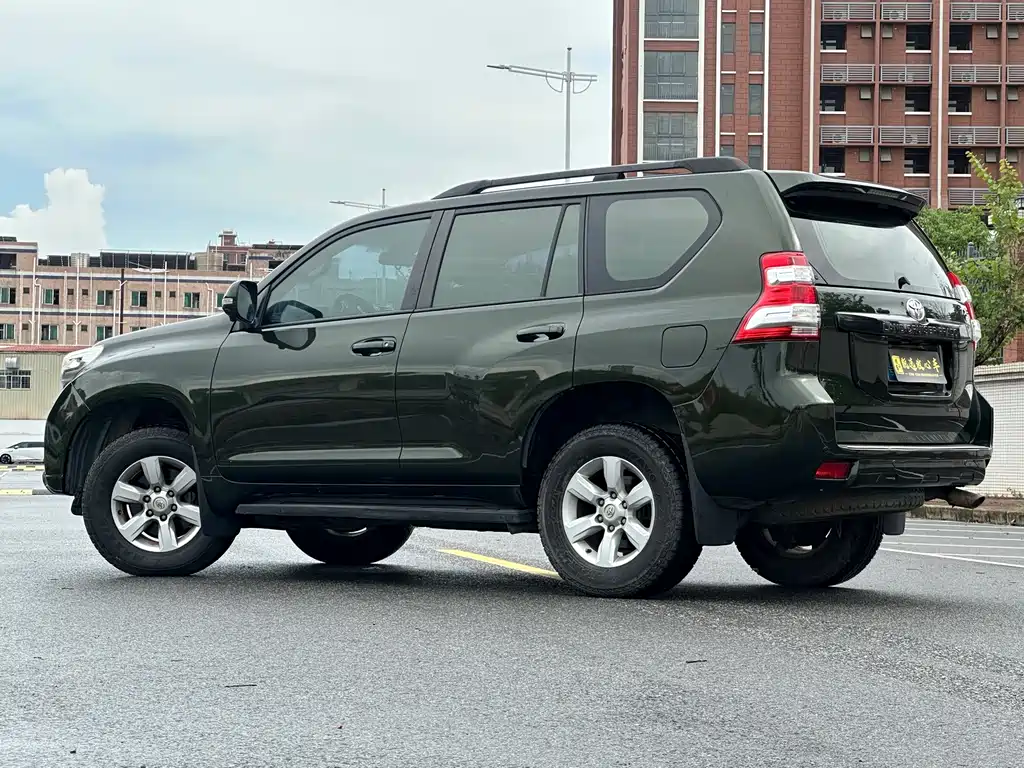 Toyota Prado 2014 — фото 4