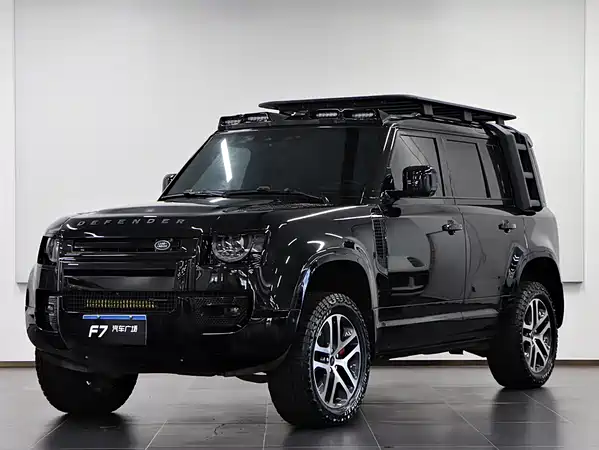 Land Rover Defender 2023