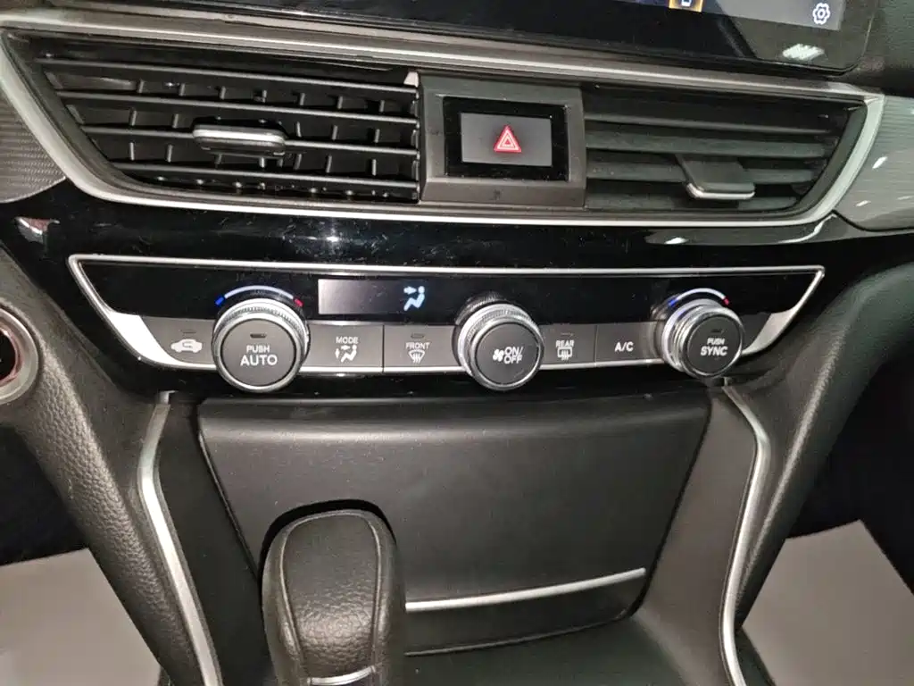 Honda Inspire 2023 — фото 13
