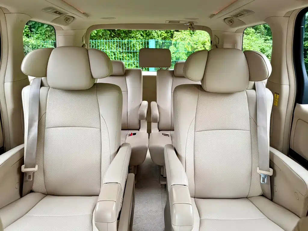 Toyota Alphard 2012 — фото 25