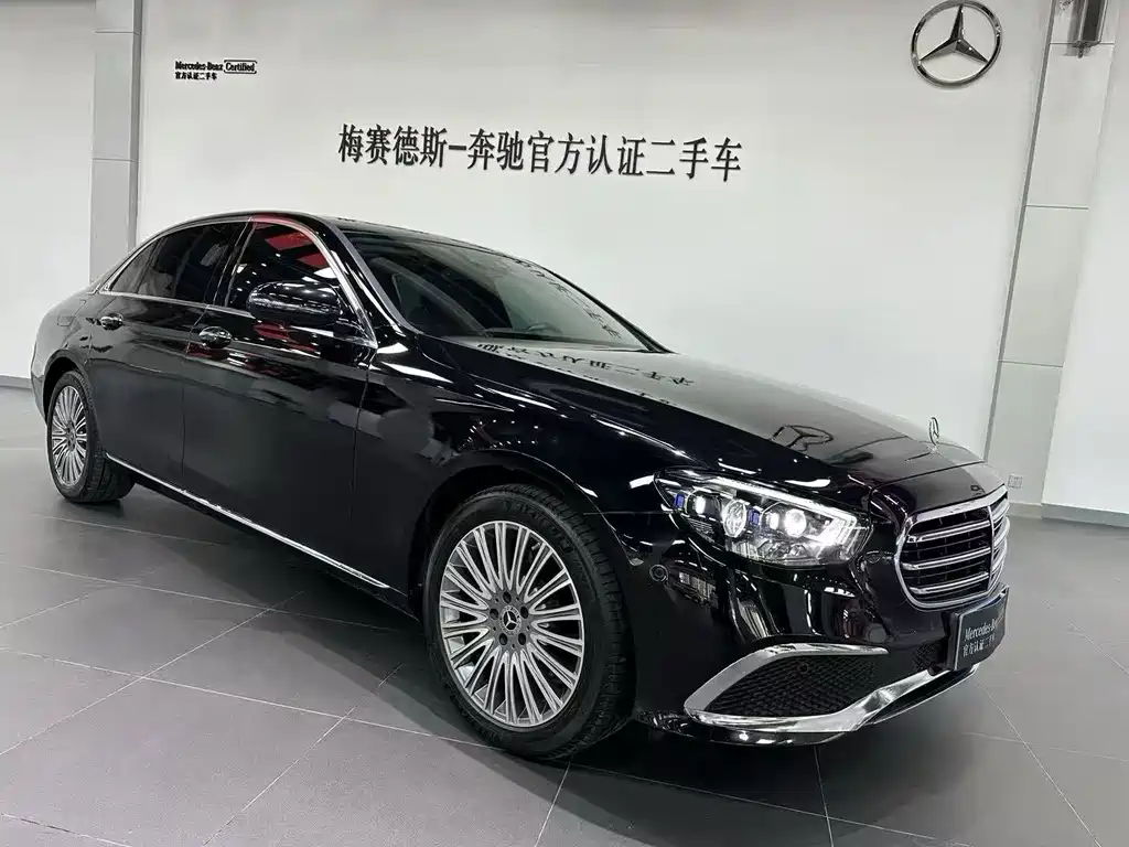 Mercedes-Benz E-Class 2022 — фото 3