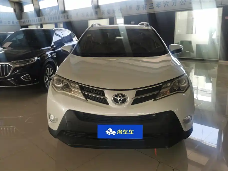 Toyota RAV4 2015 — фото 2