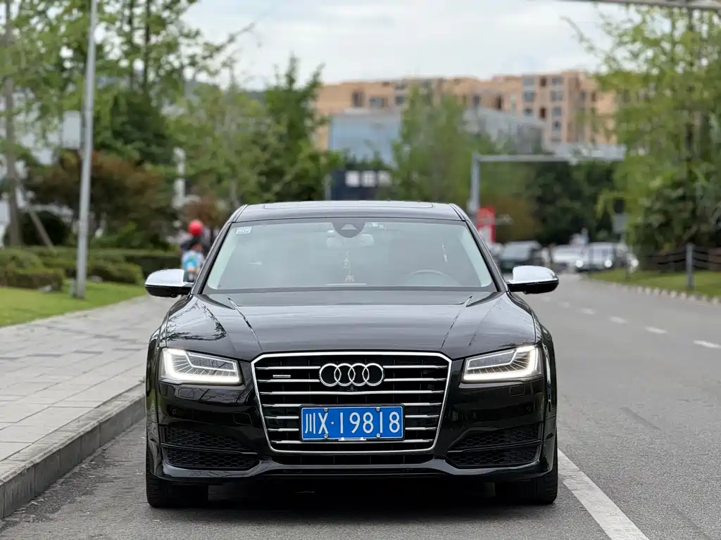 Audi A8 2018 — фото 3