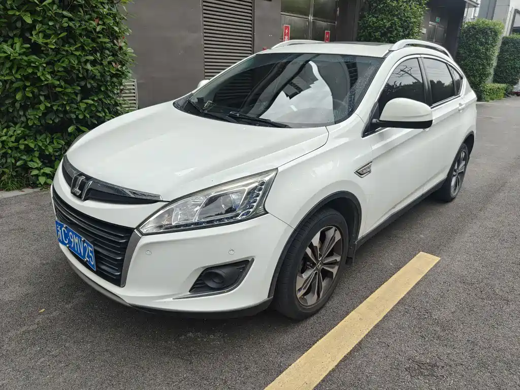 Luxgen U6 2014