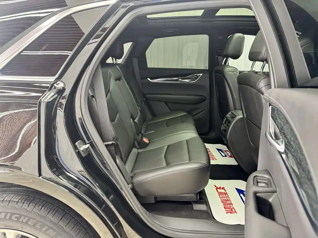 Cadillac XT5 2021 — фото 19