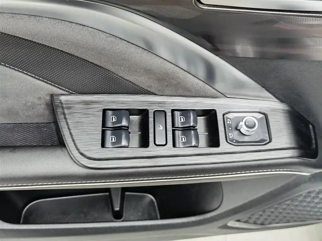 Haval H6 2023 — фото 9