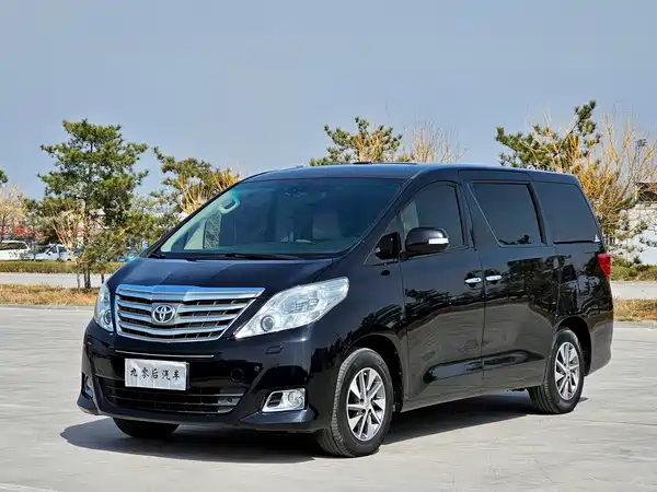 Toyota Alphard 2012