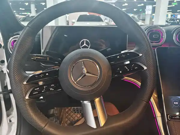 Mercedes-Benz C-Class 2024