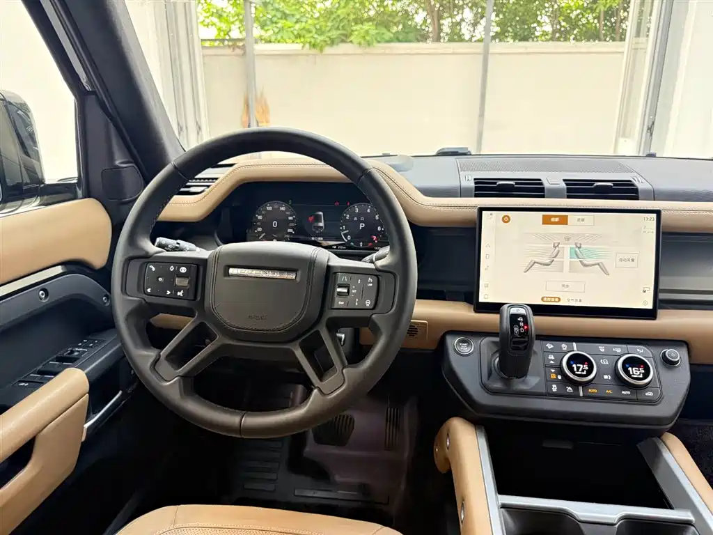 Land Rover Defender 2025 — фото 8