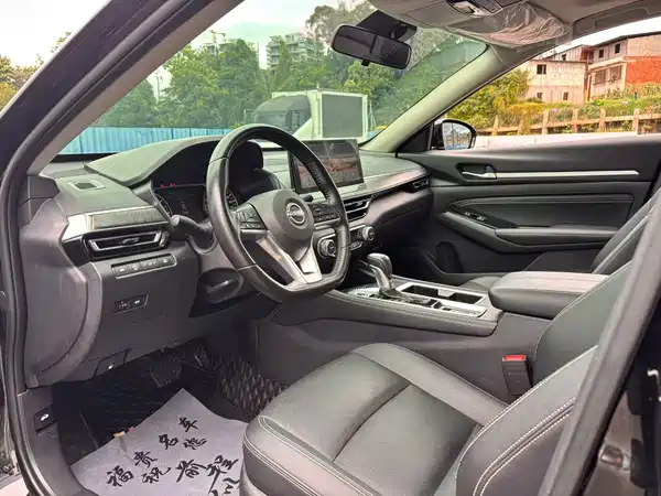 Nissan Teana 2024