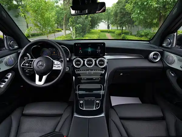 Mercedes-Benz GLC 2021